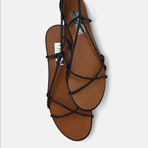NWT’s Braided Zara Black Leather Strap Sandals 7.5 - Picture 3 of 6
